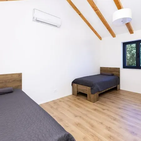 Teuta By Guide Villa *