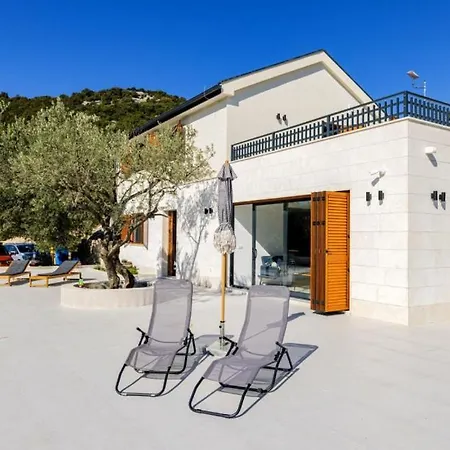 Villa Teuta By Guide *